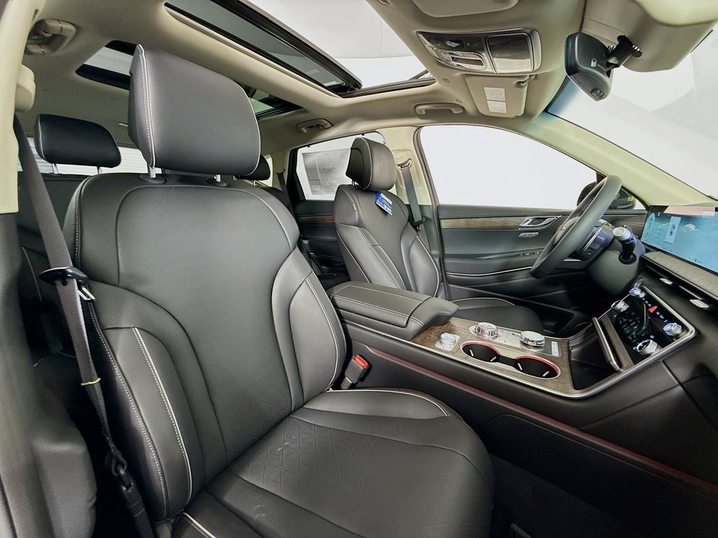2025 Genesis GV80 2.5T Prestige photo 30