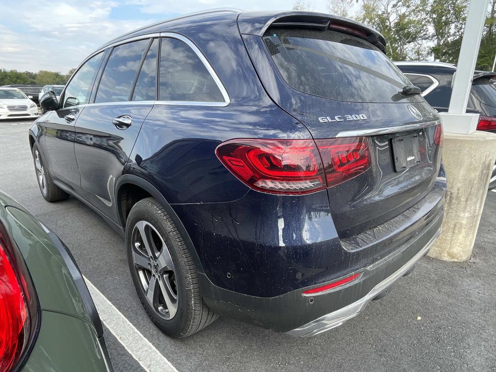 2022 Mercedes Benz GLC 300 4MATIC photo 3