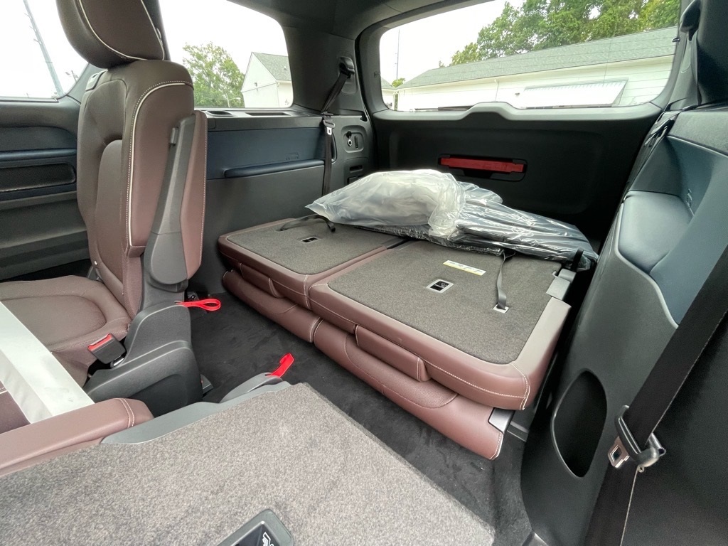 2025 Volkswagen ID. Buzz Pro Plus photo 19