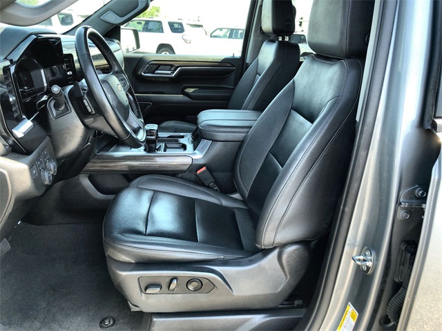 2024 Chevrolet Silverado 1500 LT photo 4
