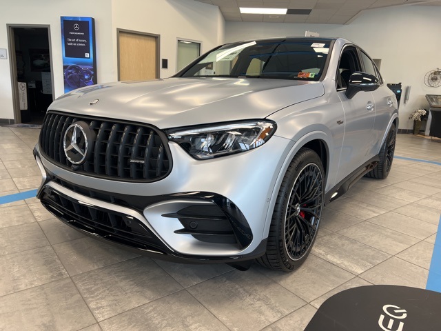 2025 Mercedes-Benz GLC AMG GLC63 S's photo