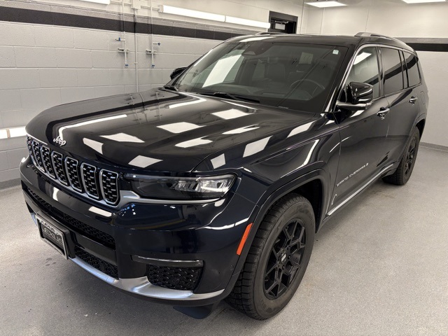 2023 Jeep Grand Cherokee L Summit's photo