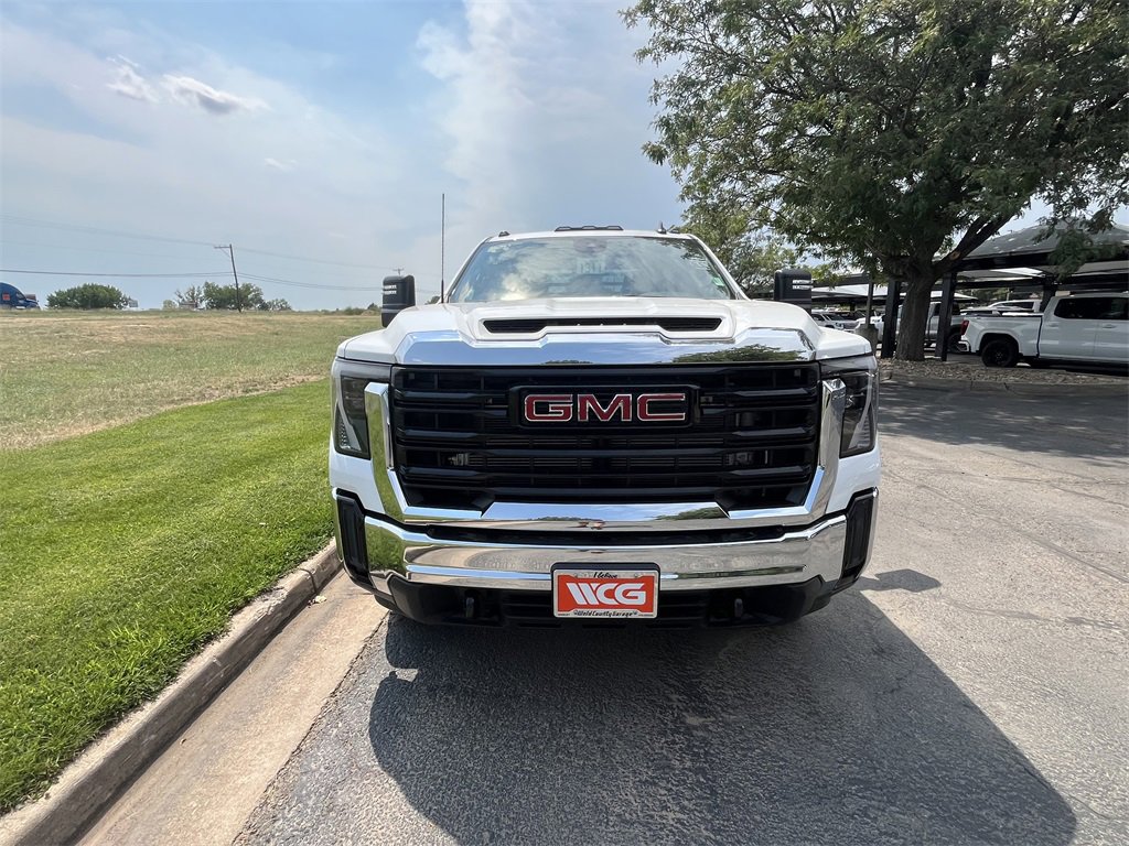 2025 Gmc Sierra 3500 HD Pro photo 2