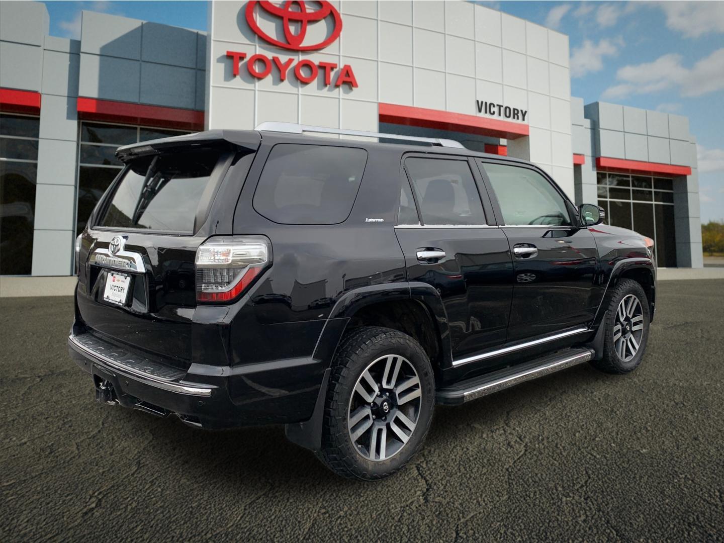 2019 Toyota 4Runner Limited photo 2