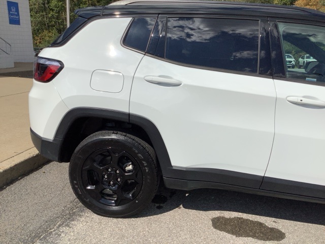 2024 Jeep Compass Trailhawk photo 7