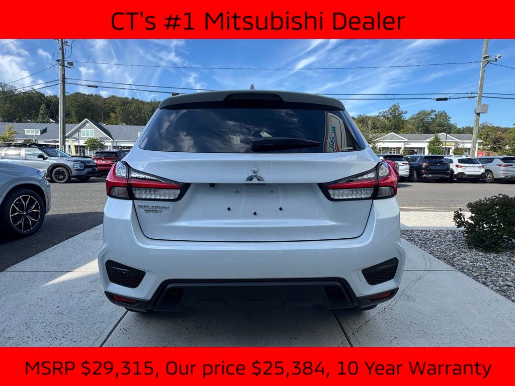 2025 Mitsubishi Outlander Sport ES photo 3