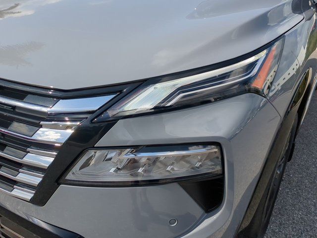 2025 Nissan Rogue Platinum photo 10