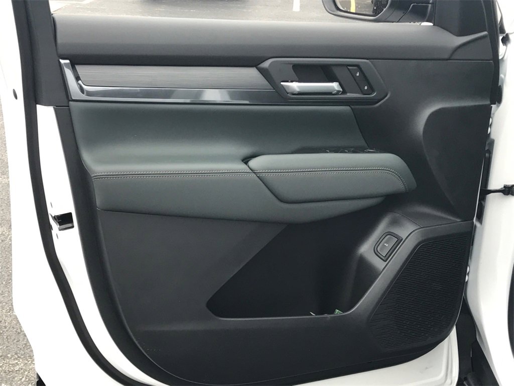 2026 GMC TERRAIN - Image 13