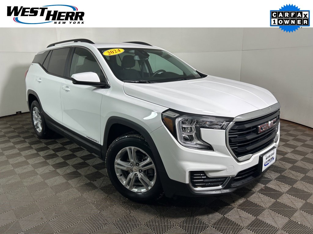 2024 GMC Terrain SLE's photo