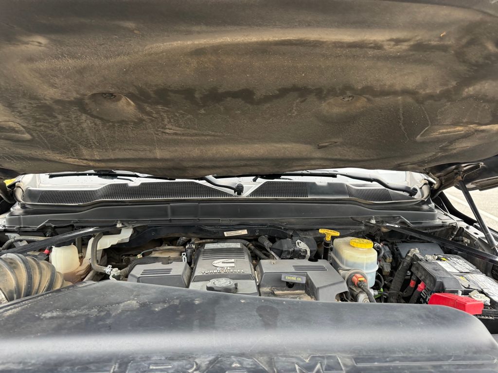 2020 Ram 3500 SLT photo 21