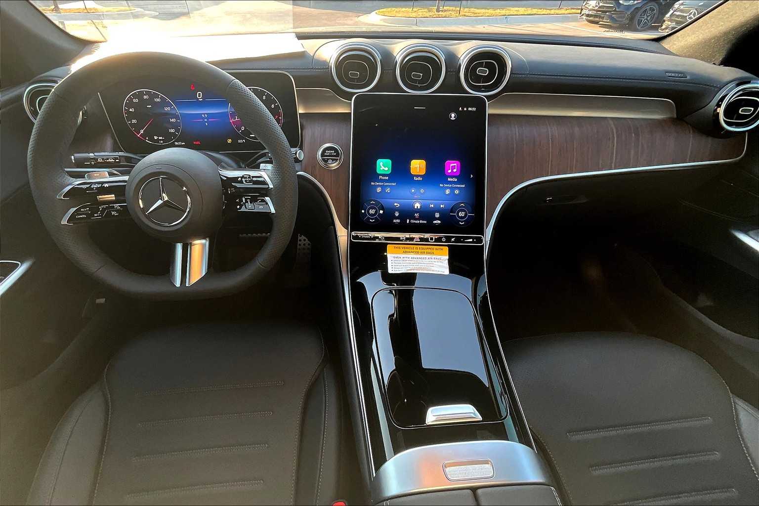 2026 Mercedes Benz GLC 300 4MATIC photo 4