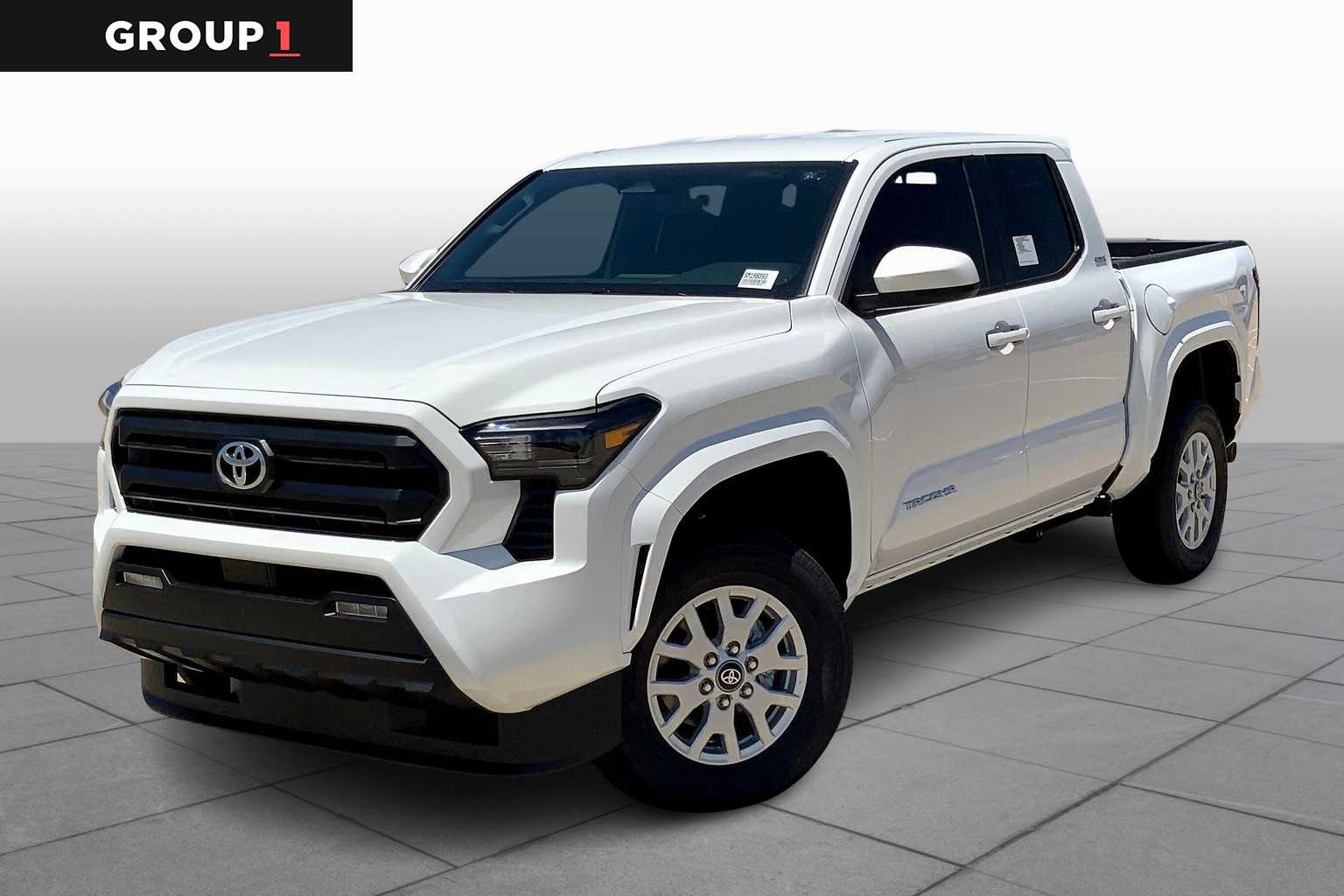 2025 Toyota Tacoma SR5's photo