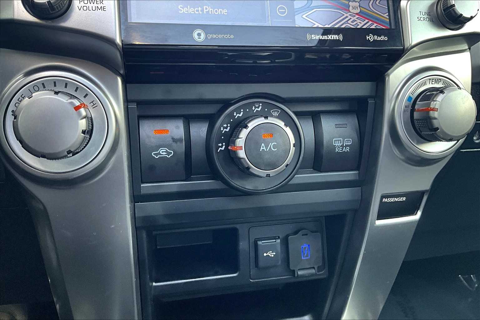 2021 Toyota 4Runner SR5 Premium photo 32