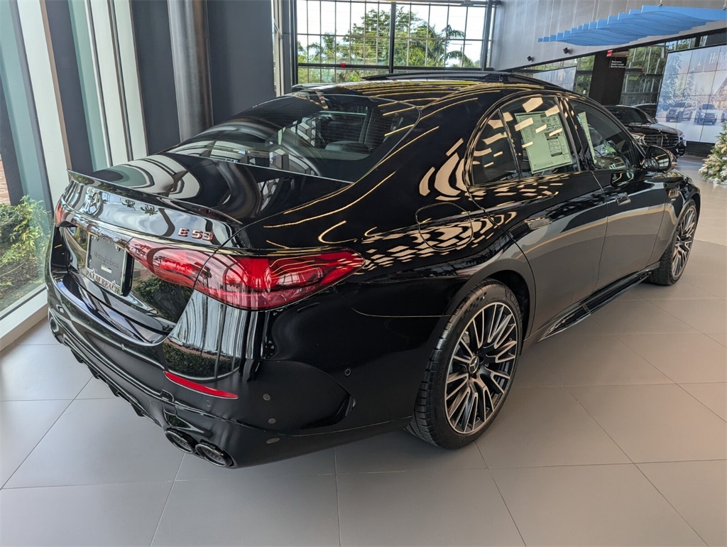 2026 Mercedes Benz E 53 4MATIC photo 3