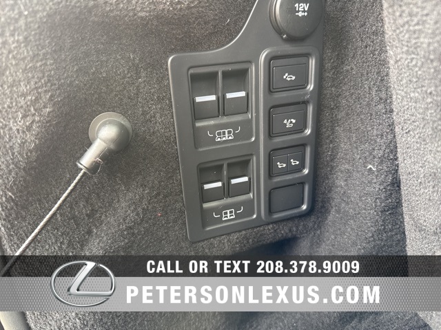 2019 Land Rover Discovery HSE Luxury photo 21
