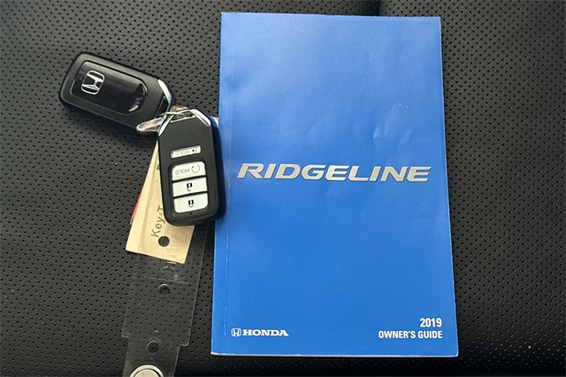 2019 Honda Ridgeline RTL photo 4