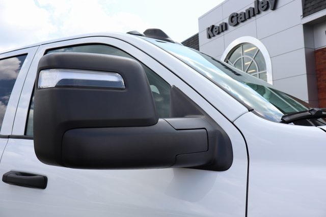 2025 Ram 2500 Tradesman photo 2