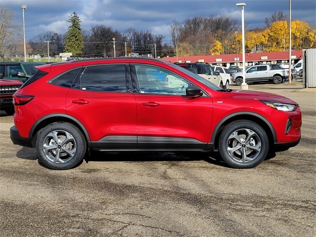 2025 Ford Escape ST-Line photo 24