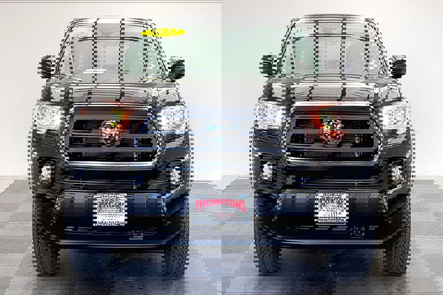 2022 Toyota Tacoma SR5 photo 2
