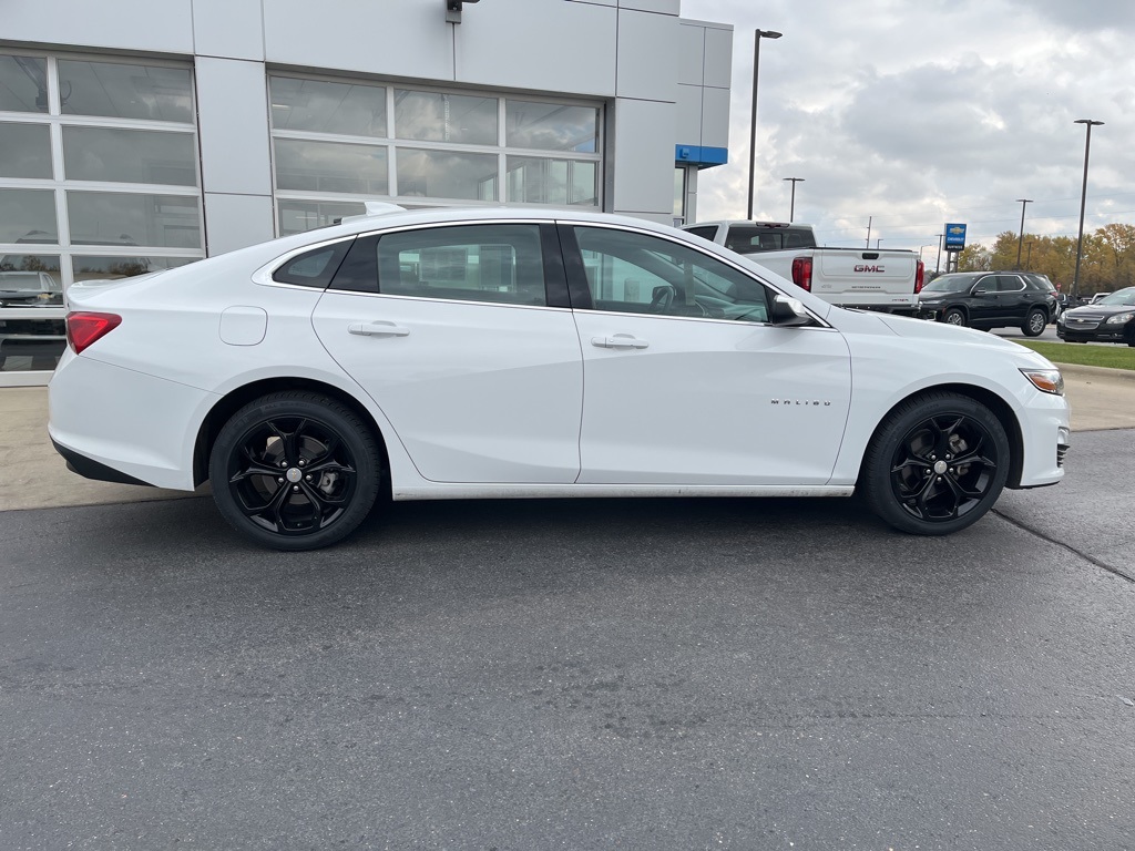 2023 Chevrolet Malibu 1LT photo 4