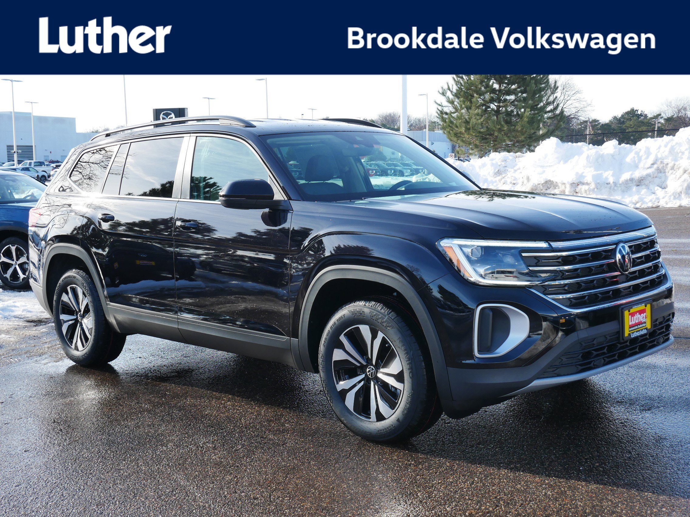 2026 Volkswagen Atlas SE's photo