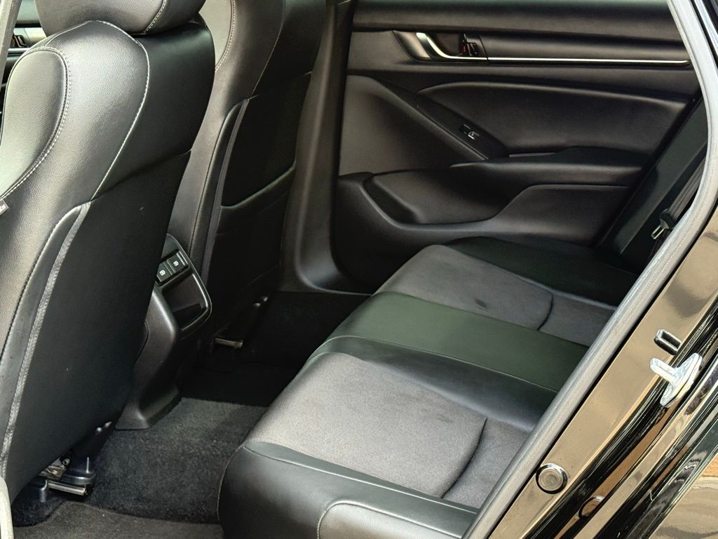 2021 Honda Accord Sport photo 8
