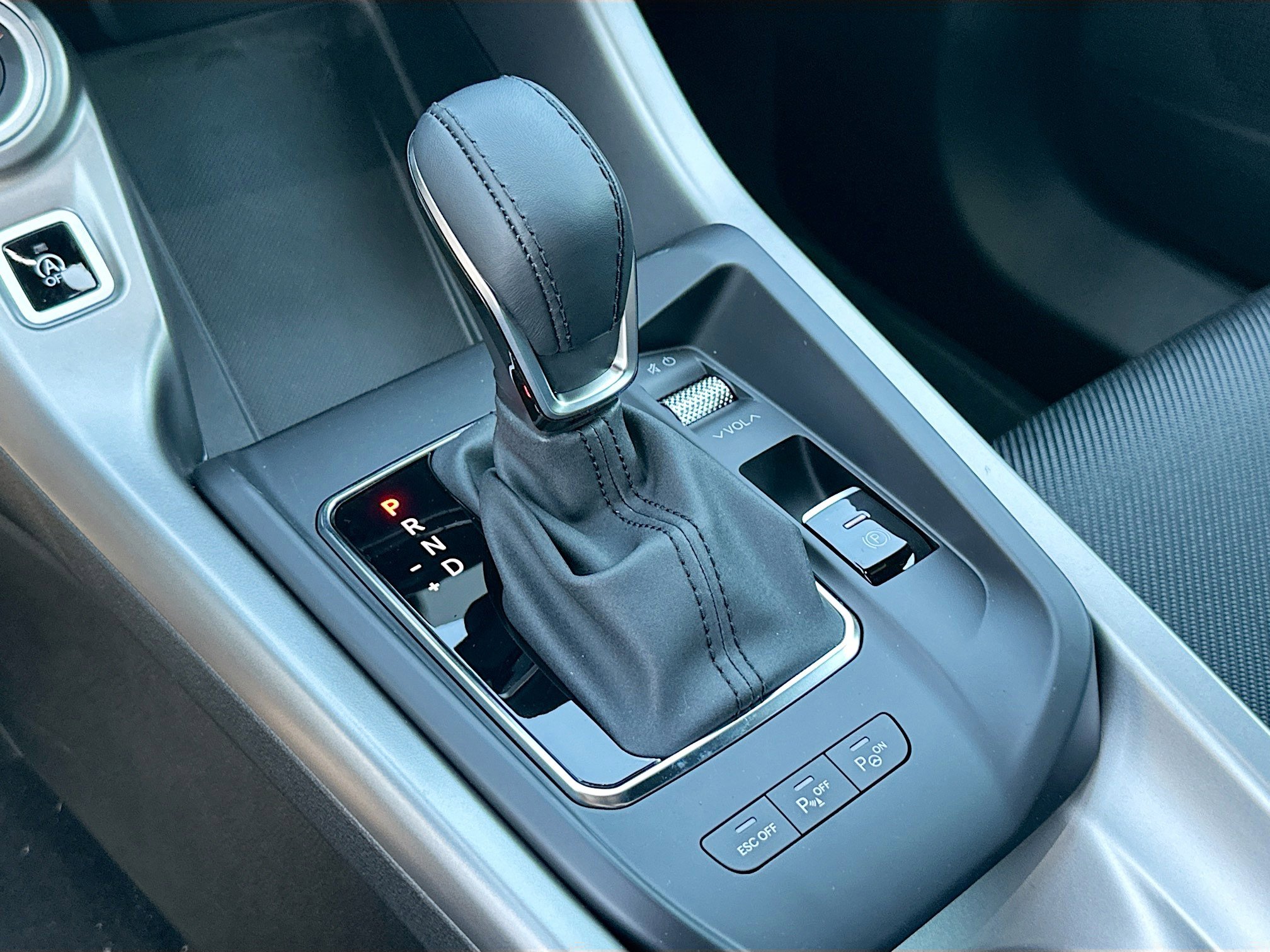 2025 Dodge Hornet GT photo 11