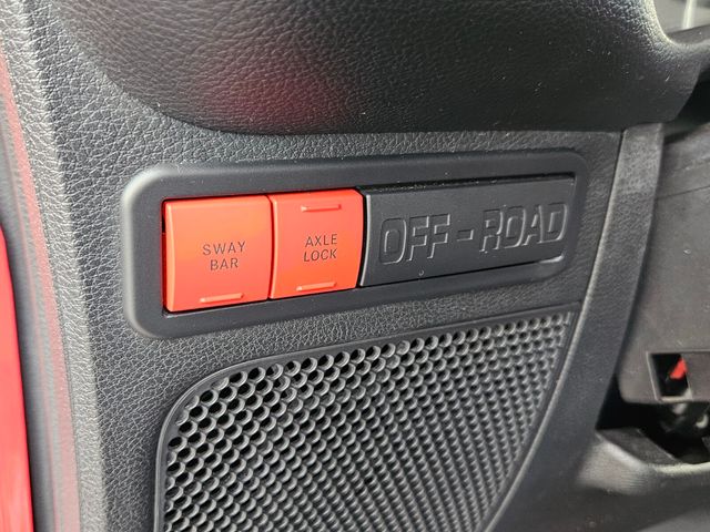 2014 Jeep Wrangler Unlimited Rubicon X photo 18