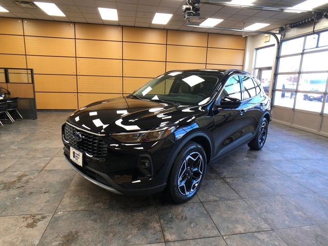 2026 Ford Escape Platinum photo 2