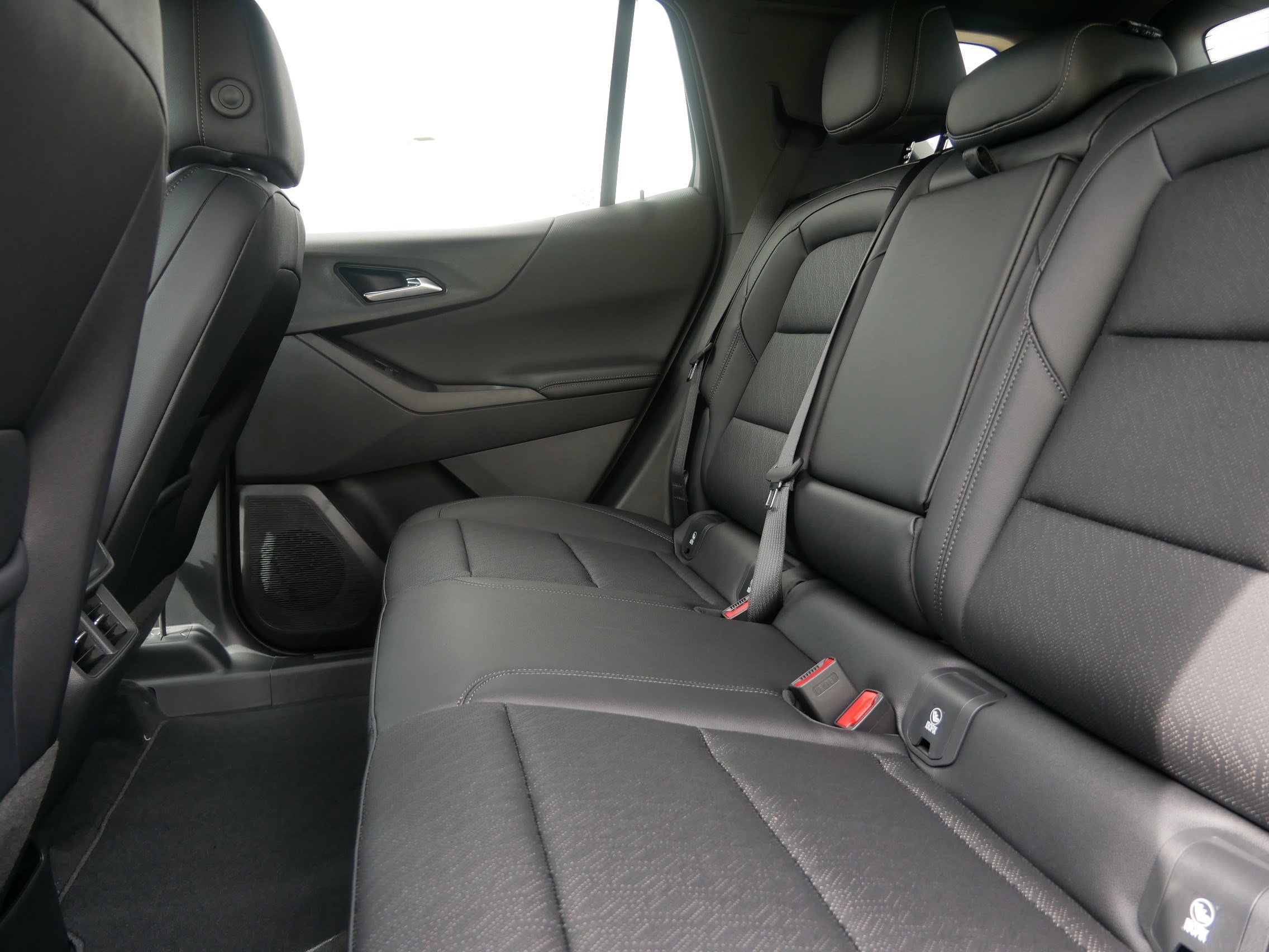 2026 Chevrolet Equinox LT photo 5