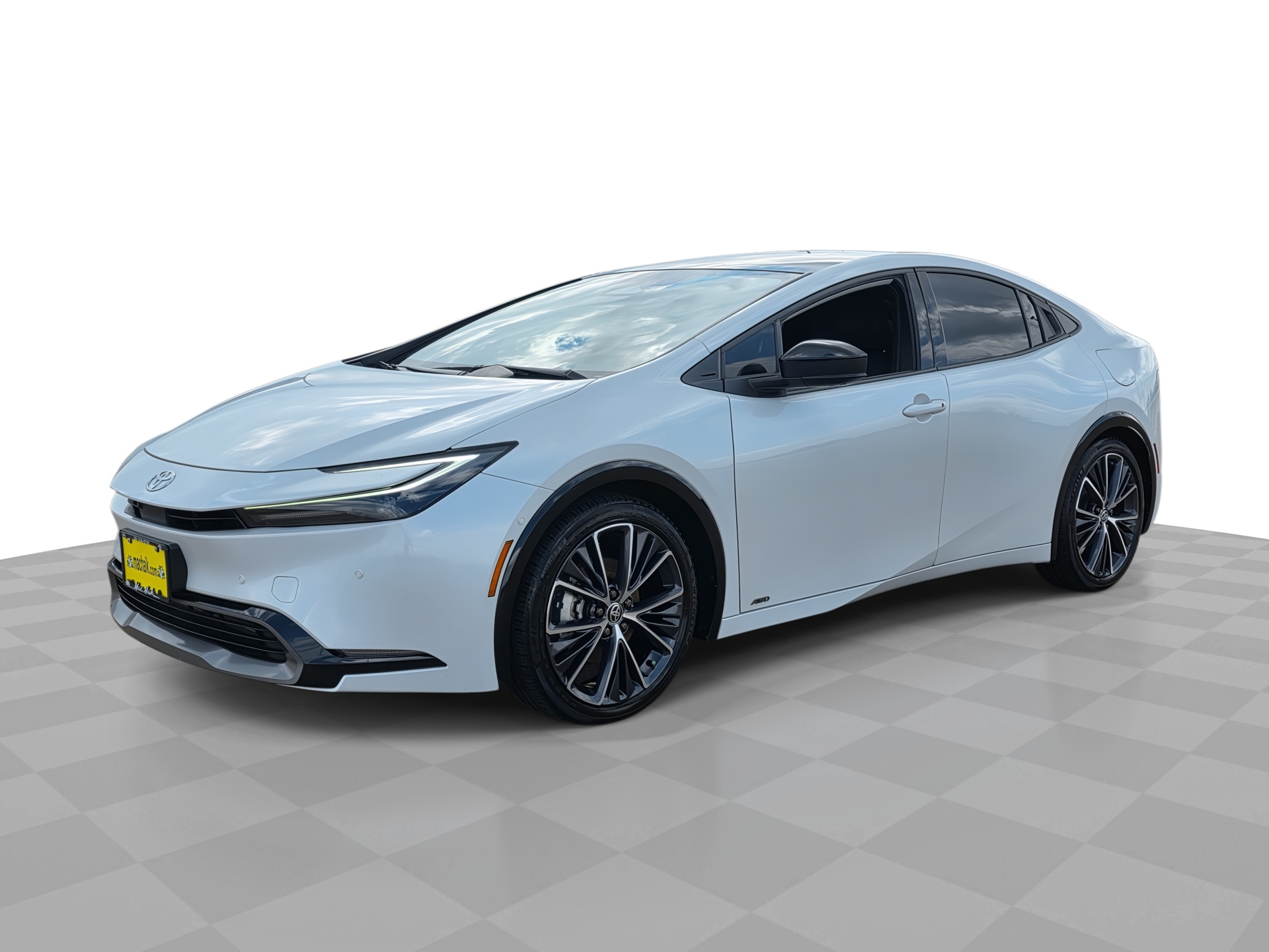 2024 Toyota Prius LE photo 32