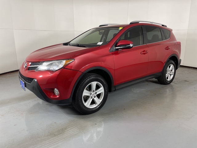 2013 Toyota RAV4 XLE photo 4