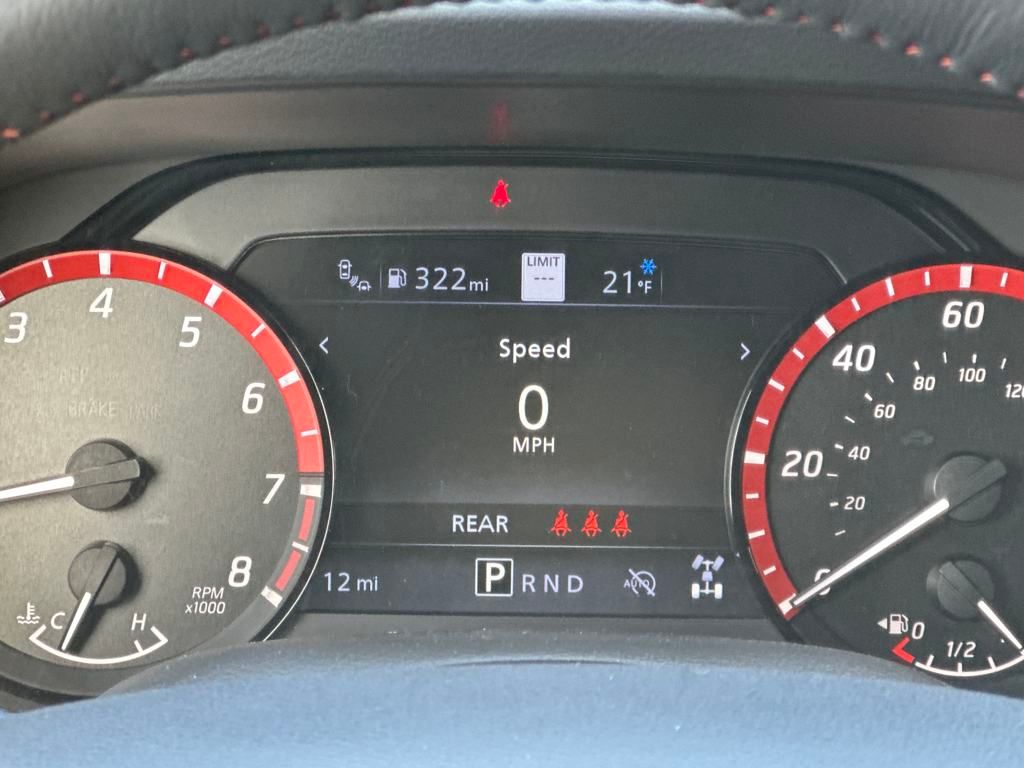 2025 Nissan Frontier PRO-4X photo 12