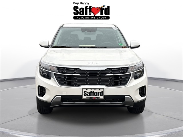 2026 Kia Seltos LX photo 3