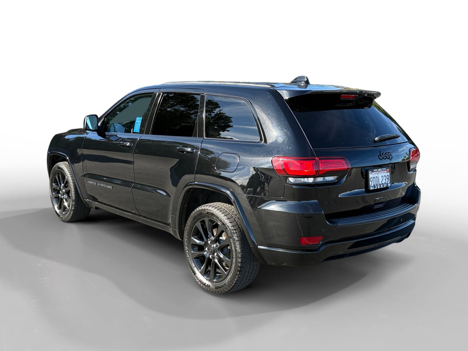 2019 Jeep Grand Cherokee Altitude photo 2