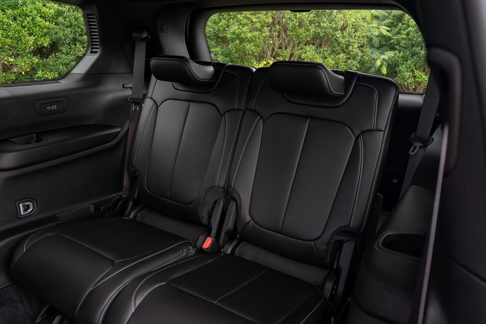 2025 Jeep Grand Cherokee Limited photo 17