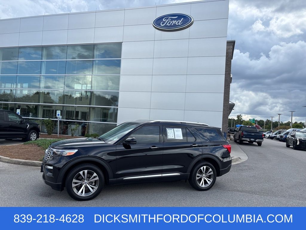 2020 Ford Explorer Platinum photo 2