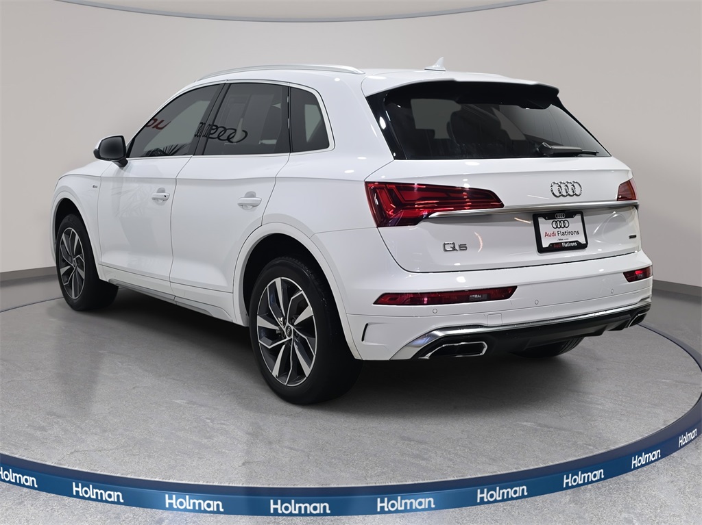 2022 Audi Q5 45 S line Premium photo 2