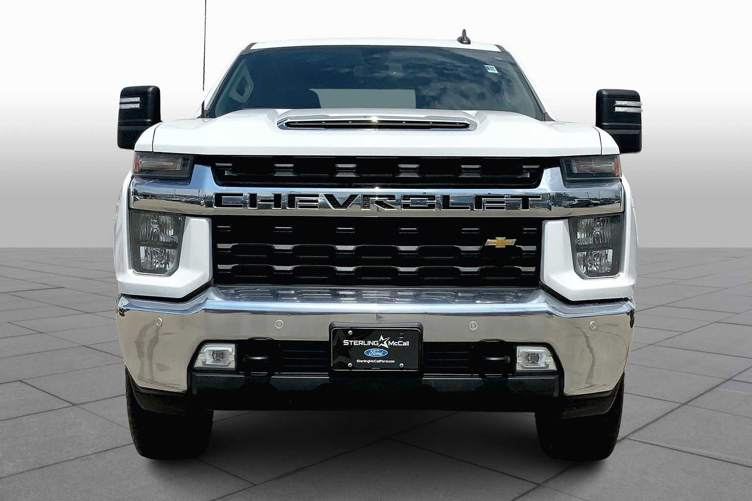 2021 Chevrolet Silverado 2500HD LT photo 3