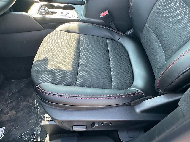 2026 Ford Escape ST-Line photo 9