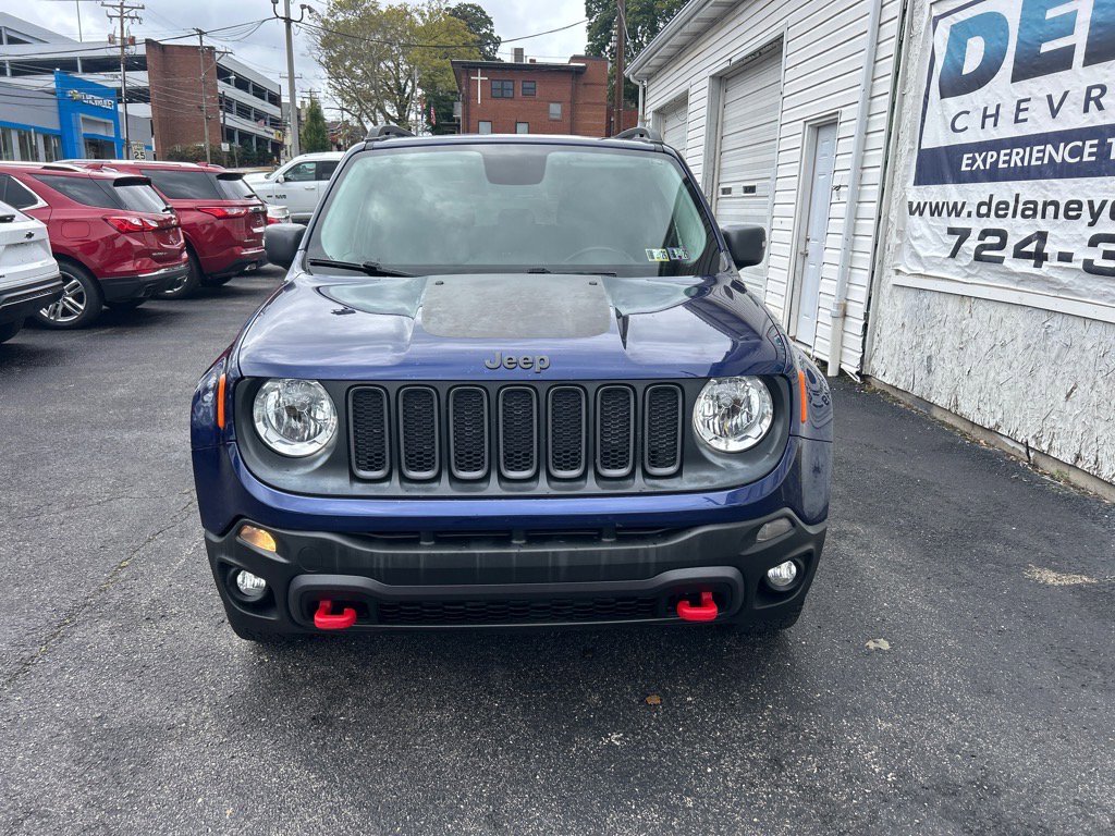 2016 Jeep Renegade Trailhawk photo 2