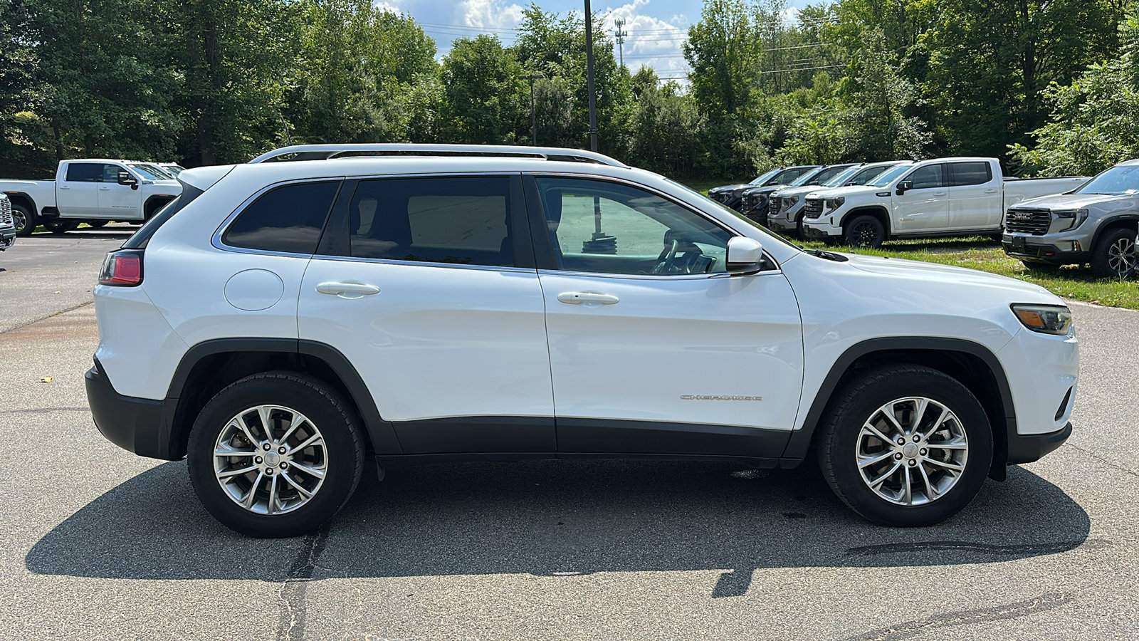 2021 Jeep Cherokee Latitude Lux photo 3