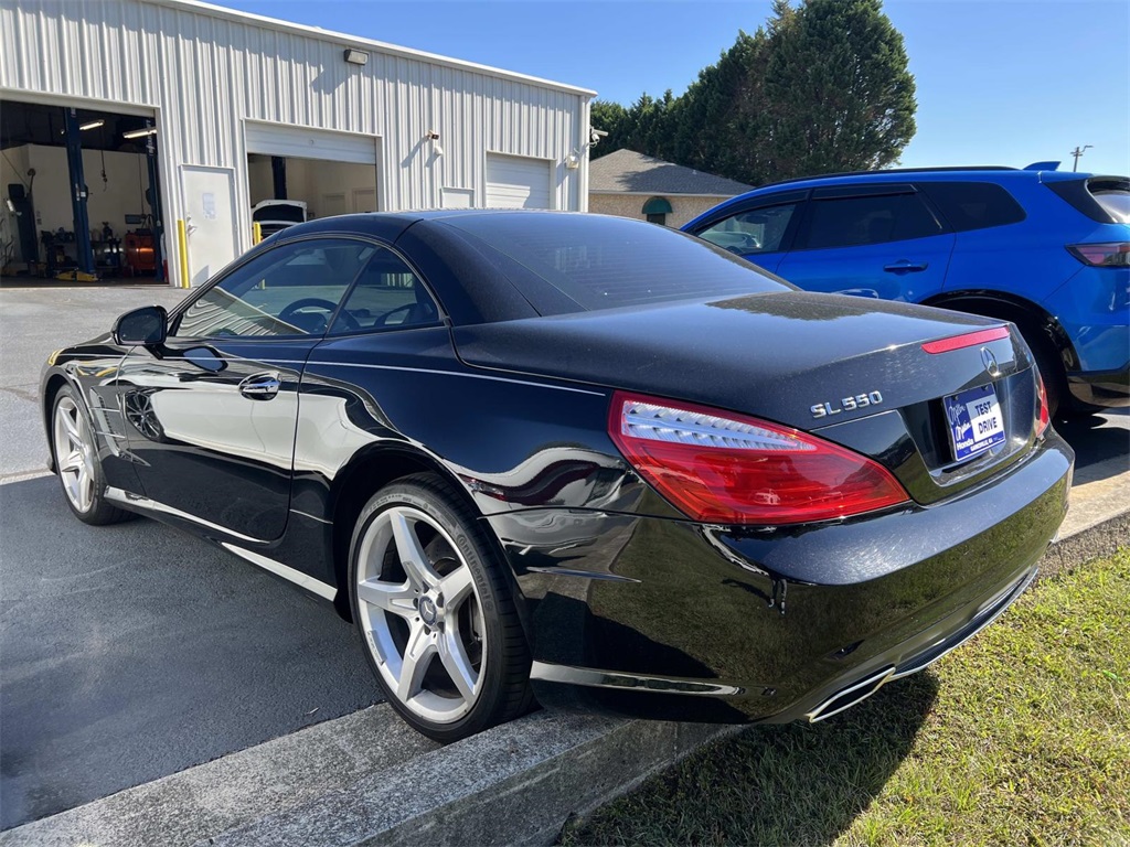 2015 Mercedes Benz SL 550 photo 3