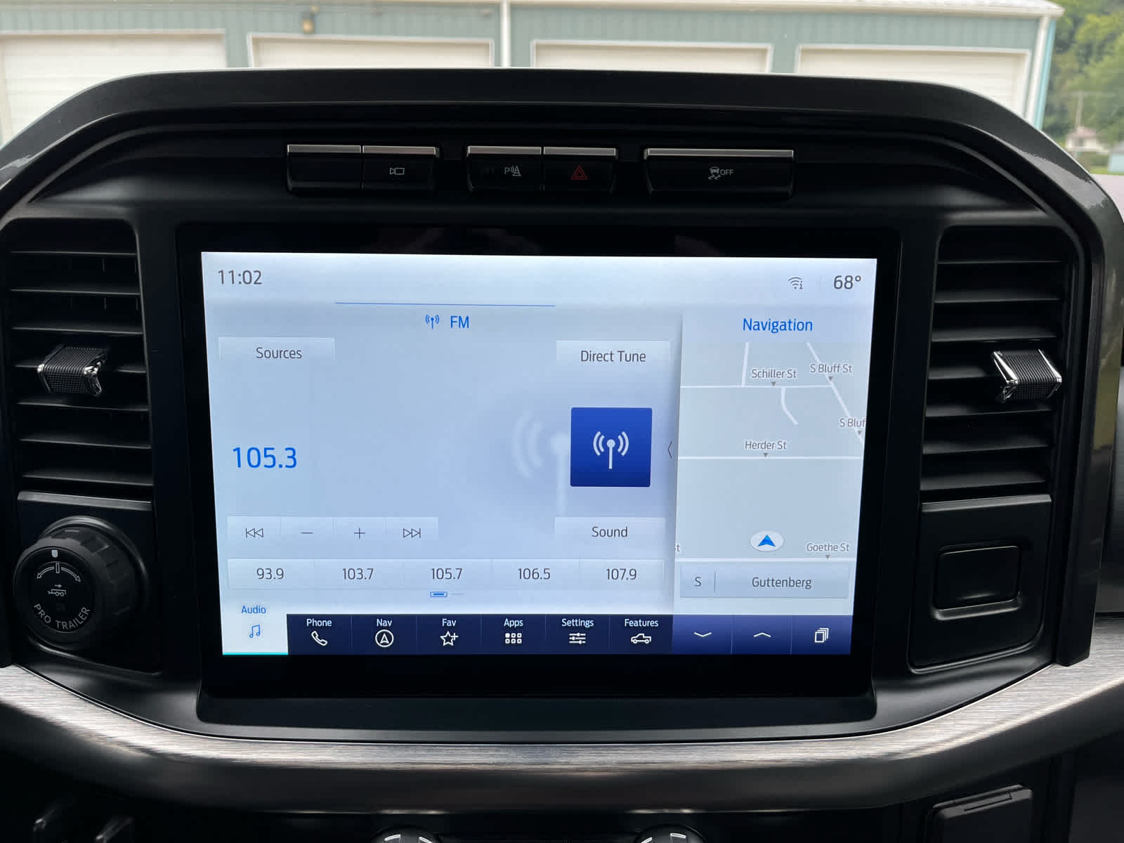 2022 Ford F-150 Lariat photo 32
