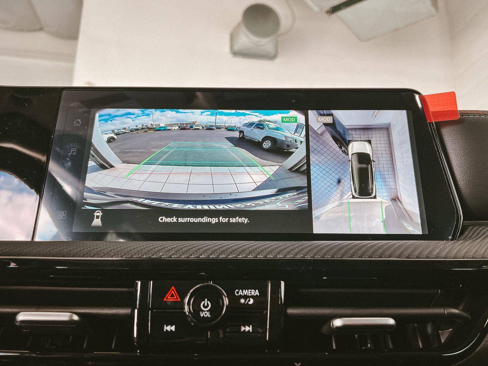 2026 Nissan Kicks SR photo 16