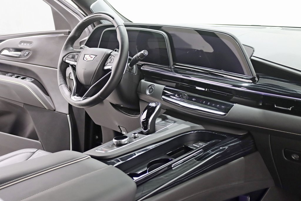 2024 Cadillac Escalade V-Series photo 33