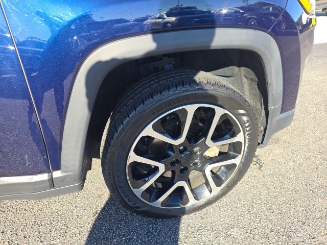 2018 Jeep Compass Limited photo 9