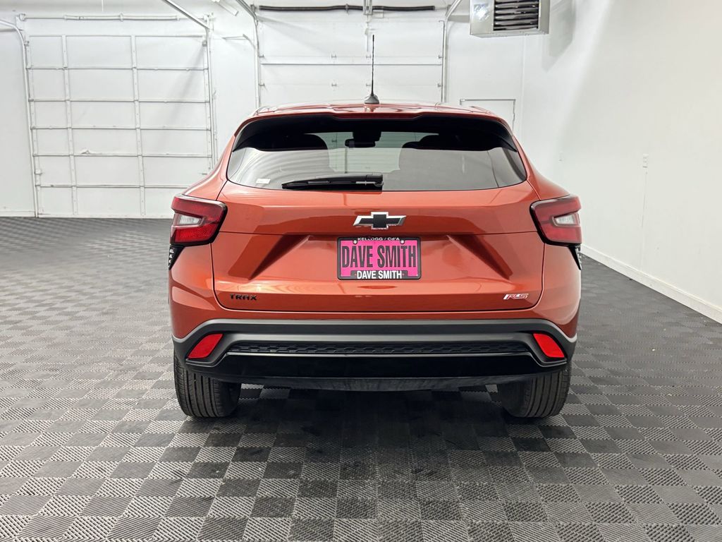 2024 Chevrolet Trax photo 9