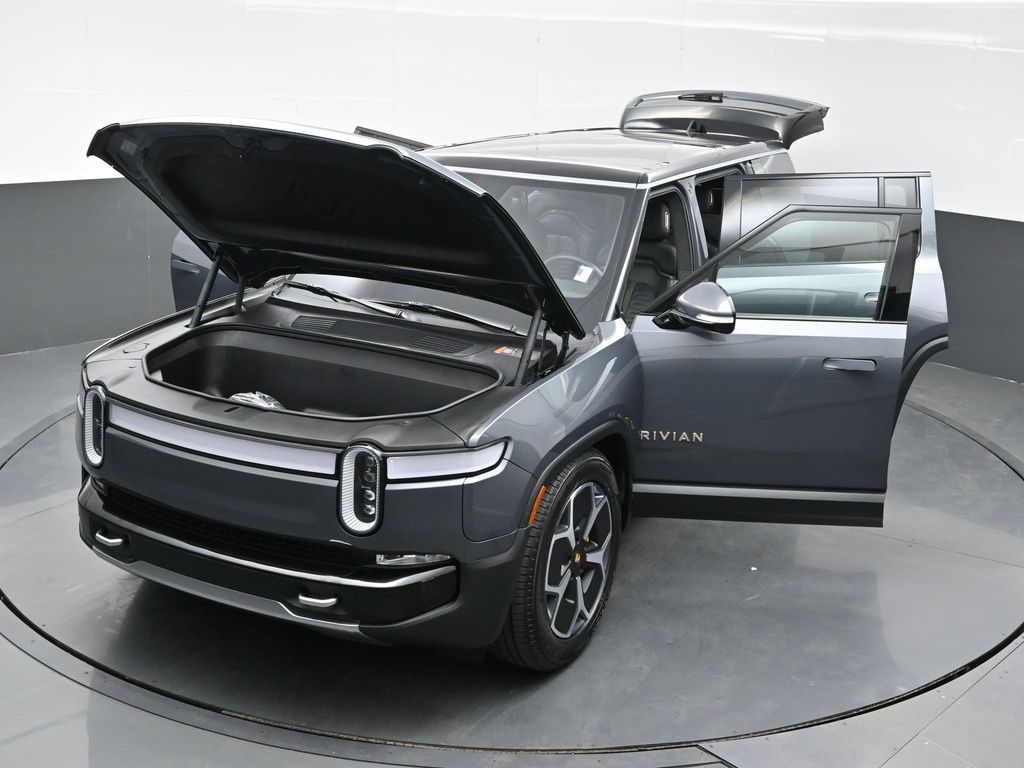2023 Rivian R1S Adventure photo 25