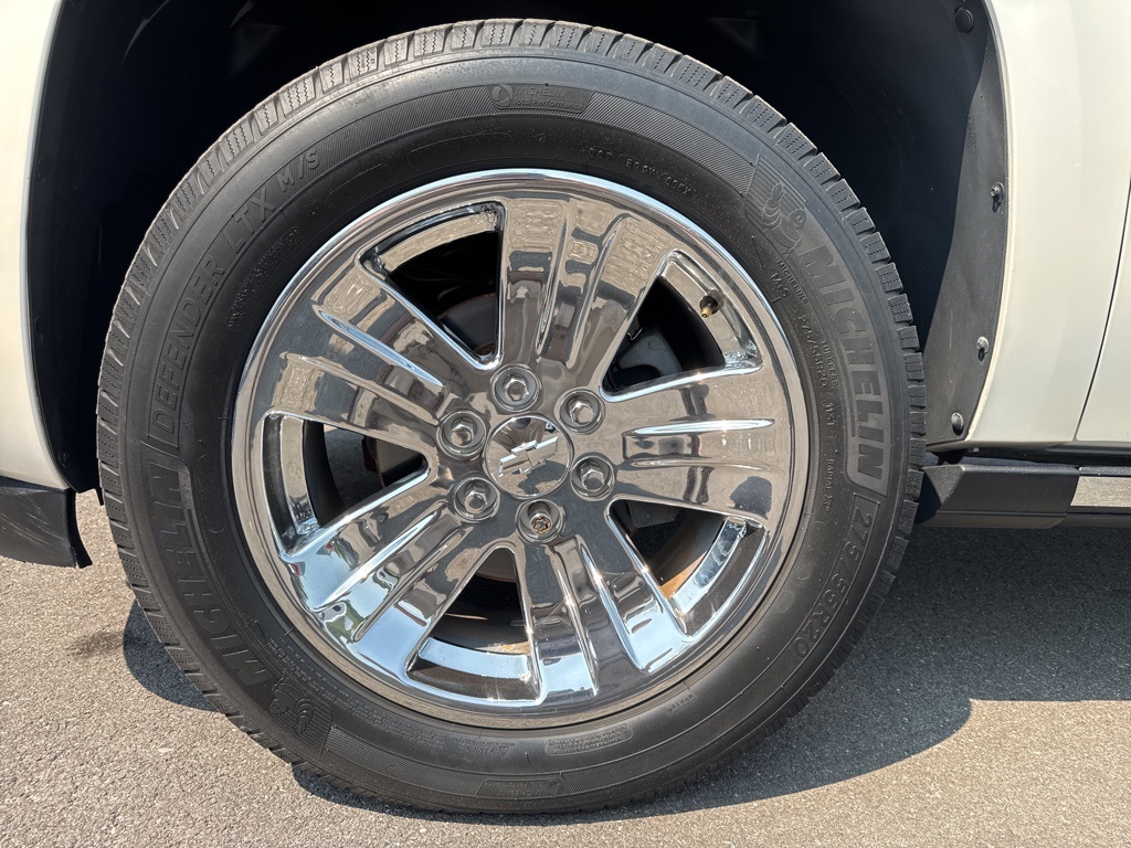 2008 Chevrolet Avalanche LTZ photo 11